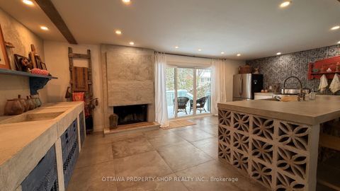 Photo 13 at 33 Rutherford Crescent, Beaverbrook, Kanata