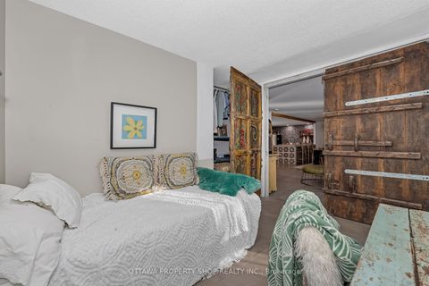 Photo 31 at 33 Rutherford Crescent, Beaverbrook, Kanata