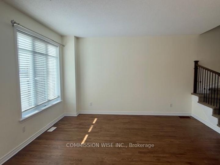 Photo 5 at 18 Madelon Drive, Nepean (Longfields), Ottawa