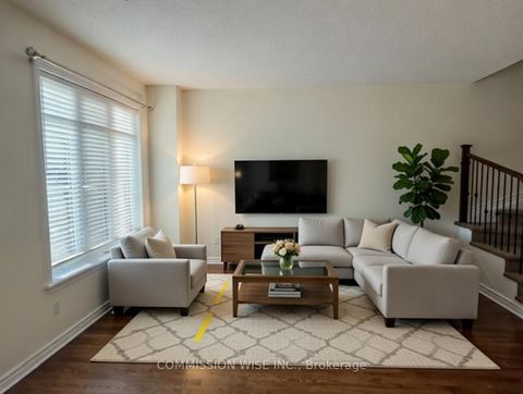 Photo 4 at 18 Madelon Drive, Nepean (Longfields), Ottawa