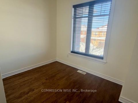 Photo 13 at 18 Madelon Drive, Nepean (Longfields), Ottawa