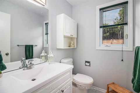 Photo 3 at 270 Mceachern Crescent, Bilberry Creek/Queenswood Heights, Orleans