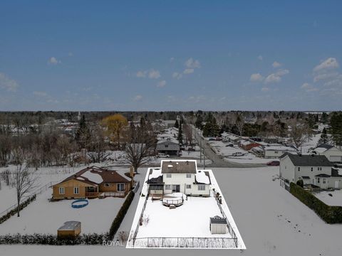 Photo 35 at 89 Queen Charlotte Street, Richmond, Stittsville