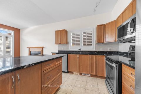 Photo 16 at 192 FELICITY Crescent, Mer Bleue/Bradley Estates/Anderson Park, Orleans