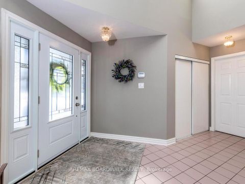 Photo 10 at 182 Palomino Drive, Bridlewood, Kanata