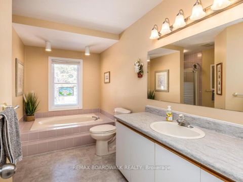 Photo 29 at 182 Palomino Drive, Bridlewood, Kanata