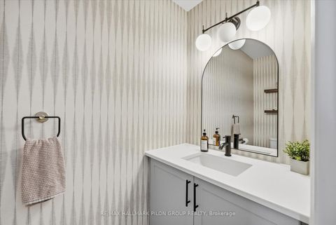 Photo 12 at 274 Shinleaf Crescent, Mer Bleue/Bradley Estates/Anderson Park, Orleans