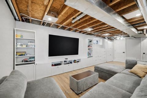 Photo 23 at 274 Shinleaf Crescent, Mer Bleue/Bradley Estates/Anderson Park, Orleans