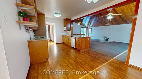 Photo 5 at 146 Old Colony Road, Glencairn/Hazeldean, Kanata