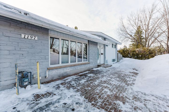Photo 4 at 1197 Deer Park Road, Nepean (City View/Skyline/Fisher Heights/Parkwood Hills), Ottawa