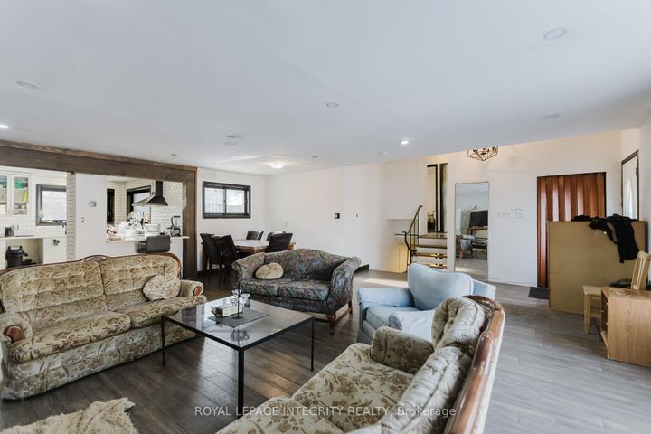 Photo 7 at 1197 Deer Park Road, Nepean (City View/Skyline/Fisher Heights/Parkwood Hills), Ottawa