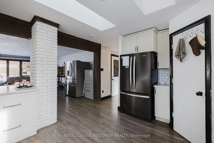 Photo 13 at 1197 Deer Park Road, Nepean (City View/Skyline/Fisher Heights/Parkwood Hills), Ottawa