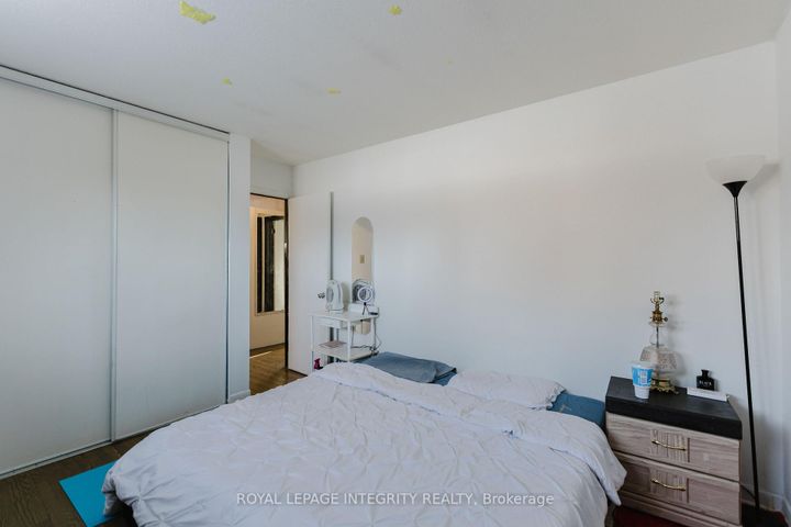 Photo 17 at 1197 Deer Park Road, Nepean (City View/Skyline/Fisher Heights/Parkwood Hills), Ottawa