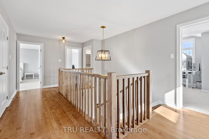 Photo 16 at 34 Coppermine Street, Nepean (Heritage Park), Ottawa