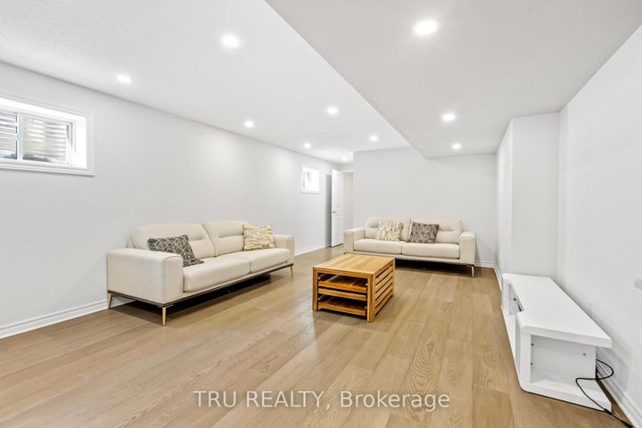 Photo 29 at 34 Coppermine Street, Nepean (Heritage Park), Ottawa