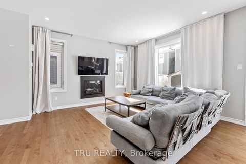 Photo 6 at 34 Coppermine Street, Nepean (Heritage Park), Ottawa