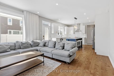 Photo 8 at 34 Coppermine Street, Nepean (Heritage Park), Ottawa