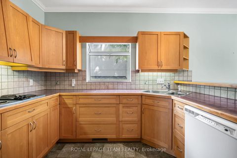 Photo 12 at 4310 Armitage Avenue, Dunrobin Shores, Constance Bay