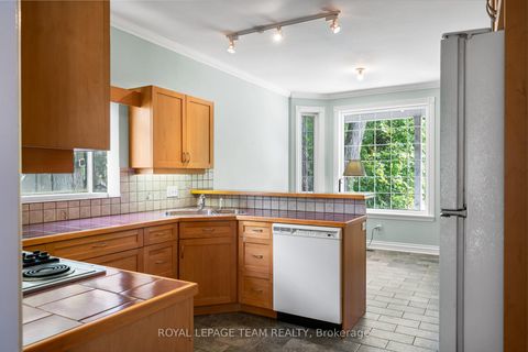 Photo 13 at 4310 Armitage Avenue, Dunrobin Shores, Constance Bay