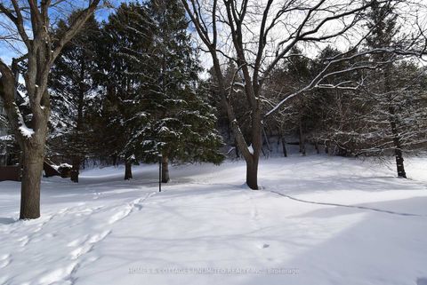 Photo 7 at 6750 B Jeanne Darc Boulevard N, Convent Glen North, Orleans