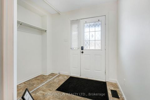 Photo 2 at 330 Fairbrooke Court, Arnprior