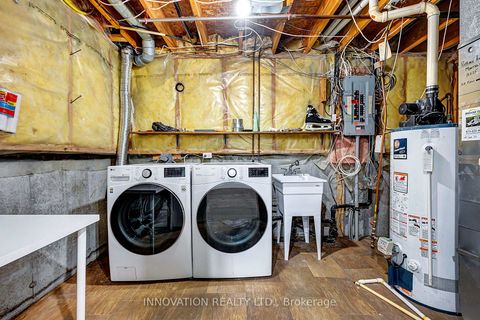 Photo 22 at 330 Fairbrooke Court, Arnprior