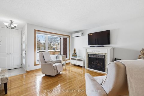 Photo 5 at 102 - 1765 Cabaret Lane, Fallingbrook/Pineridge, Orleans