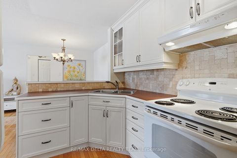 Photo 12 at 102 - 1765 Cabaret Lane, Fallingbrook/Pineridge, Orleans