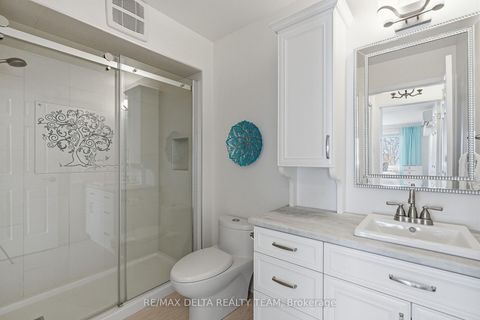 Photo 15 at 102 - 1765 Cabaret Lane, Fallingbrook/Pineridge, Orleans