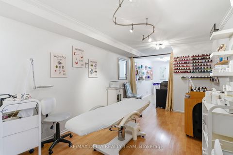 Photo 17 at 102 - 1765 Cabaret Lane, Fallingbrook/Pineridge, Orleans