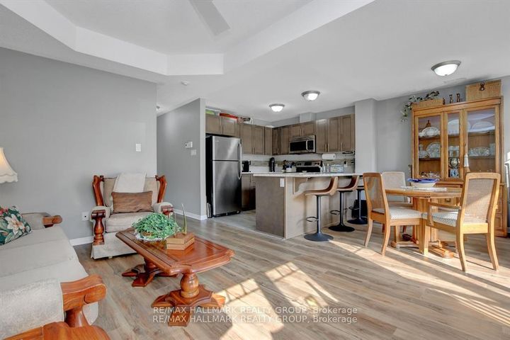 Photo 9 at 1 - 486 Via Verona Avenue, Nepean (Longfields), Ottawa
