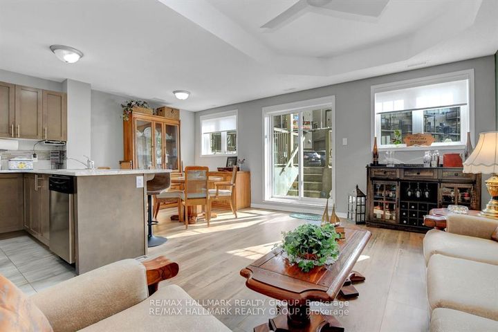 Photo 10 at 1 - 486 Via Verona Avenue, Nepean (Longfields), Ottawa