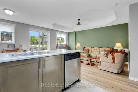 Photo 17 at 1 - 486 Via Verona Avenue, Nepean (Longfields), Ottawa