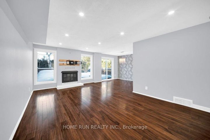 Photo 6 at 47 Coolspring Crescent, Nepean (Borden Farm/Stewart Farm/Carleton Heights/Parkwood Hills), Ottawa