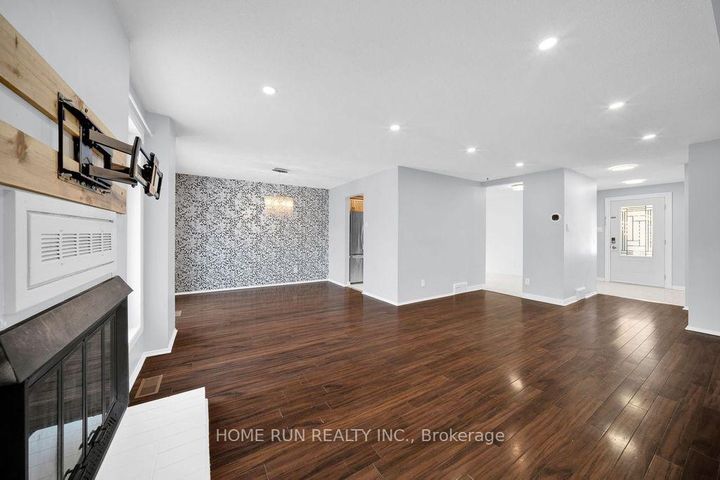 Photo 9 at 47 Coolspring Crescent, Nepean (Borden Farm/Stewart Farm/Carleton Heights/Parkwood Hills), Ottawa