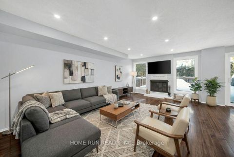 Photo 5 at 47 Coolspring Crescent, Nepean (Borden Farm/Stewart Farm/Carleton Heights/Parkwood Hills), Ottawa