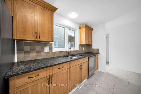 Photo 17 at 47 Coolspring Crescent, Nepean (Borden Farm/Stewart Farm/Carleton Heights/Parkwood Hills), Ottawa