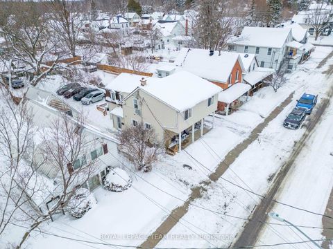 Photo 2 at 198 Harriet Street, Arnprior