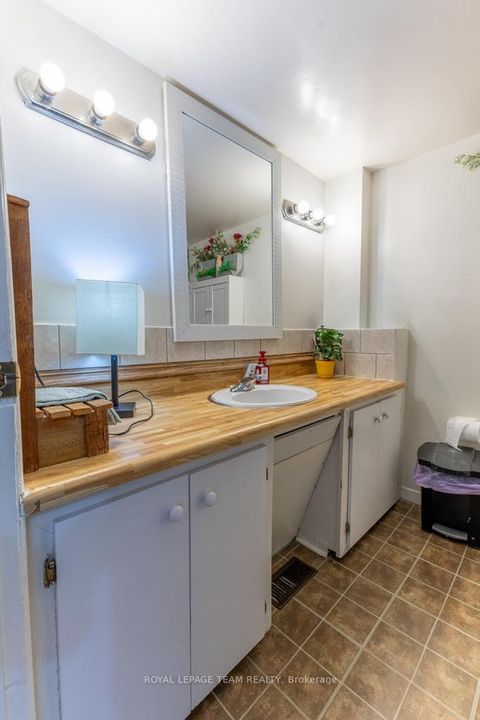 Photo 15 at 198 Harriet Street, Arnprior