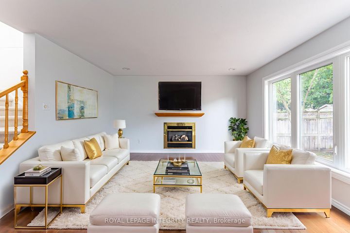 Photo 14 at 71 Appledale Drive, Nepean (Longfields), Ottawa