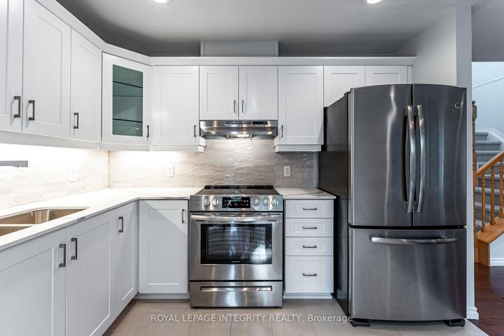 Photo 17 at 71 Appledale Drive, Nepean (Longfields), Ottawa