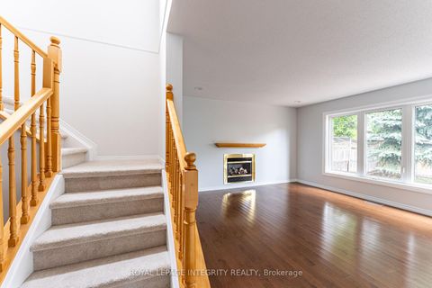 Photo 9 at 71 Appledale Drive, Nepean (Longfields), Ottawa
