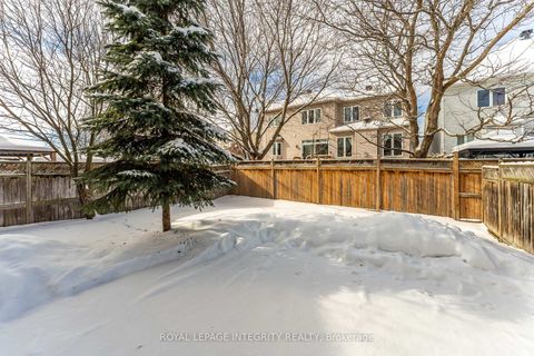 Photo 36 at 71 Appledale Drive, Nepean (Longfields), Ottawa