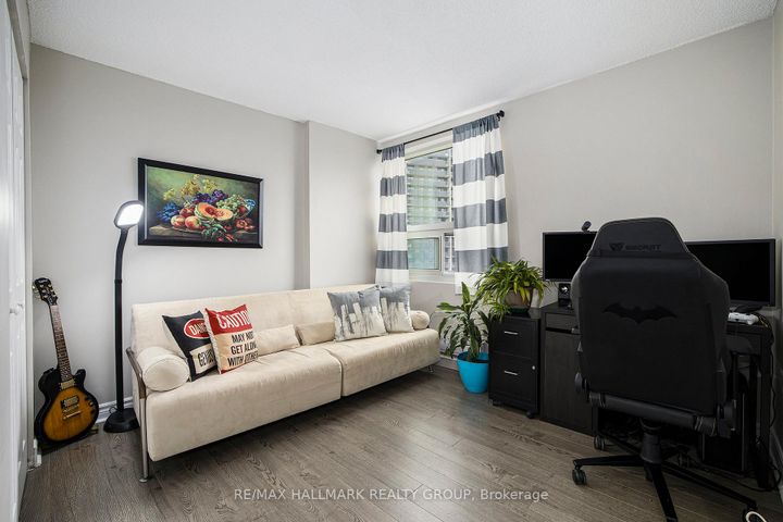 Photo 14 at 1005 - 1380 Prince Of Wales Drive, Nepean (Carleton Square), Ottawa
