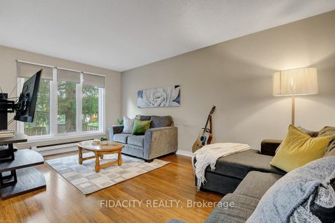 Photo 4 at 61 - 159 Salter Crescent, Beaverbrook, Kanata
