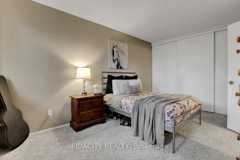 Photo 14 at 61 - 159 Salter Crescent, Beaverbrook, Kanata