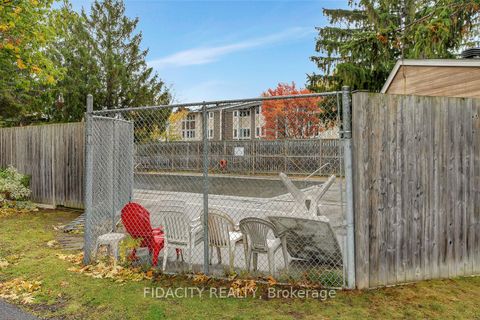 Photo 22 at 61 - 159 Salter Crescent, Beaverbrook, Kanata