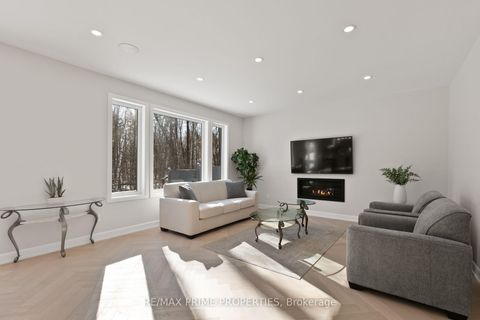 Photo 6 at 820 MERCIER Crescent, Orleans Village, Orleans