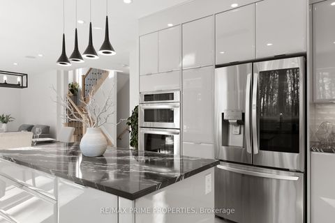 Photo 15 at 820 MERCIER Crescent, Orleans Village, Orleans