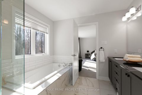 Photo 24 at 820 MERCIER Crescent, Orleans Village, Orleans